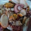 Морской салат в кафе, которая находится рядом с Этной