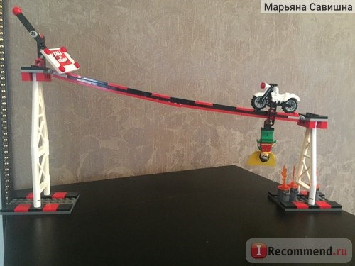 Lego Super Heroes 76035 Джокерленд фото