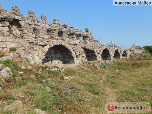 Именно в этом месте может пристать турок кочевой наружности