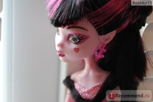 Mattel Monster High Draculaura Scull shores / Дракулаура Весенние каникулы фото