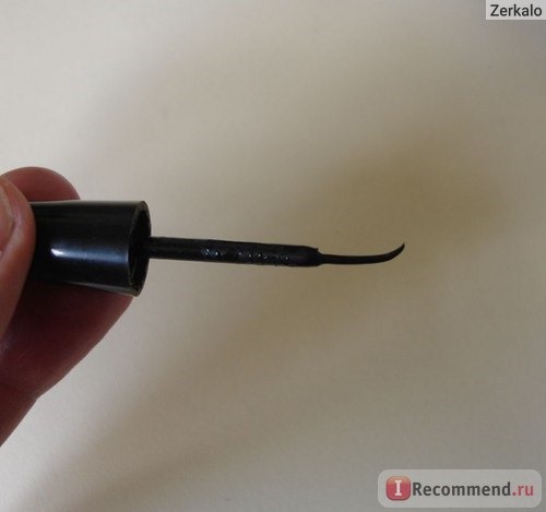 Подводка для глаз E.L.F. Essential Liquid Eyeliner