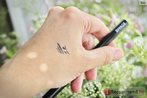 Подводка для глаз DIVAGE PRECISION BRUSH TIP LINER