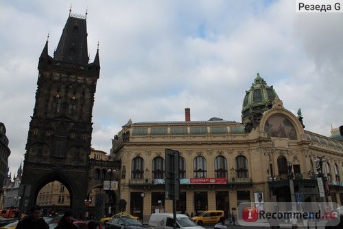 Общественный дом. Здесь проходят концерты, выставки...