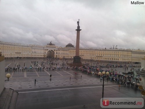 Очередь в Эрмитаж. Я уже внутри).