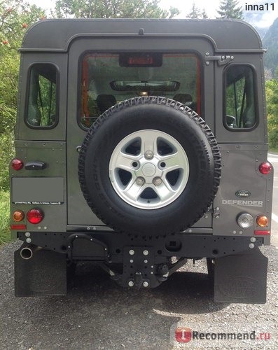 Land Rover Defender