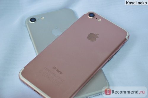 Мобильный телефон Apple iPhone 7 фото