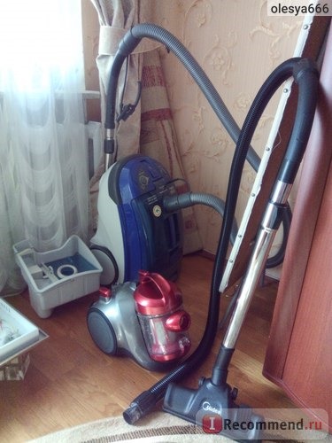 Пылесос с циклонным фильтром Midea MVCC33A5 фото